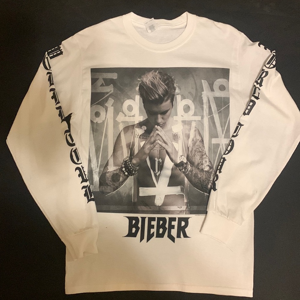 Justin Bieber long sleeve T-shirt size S like new